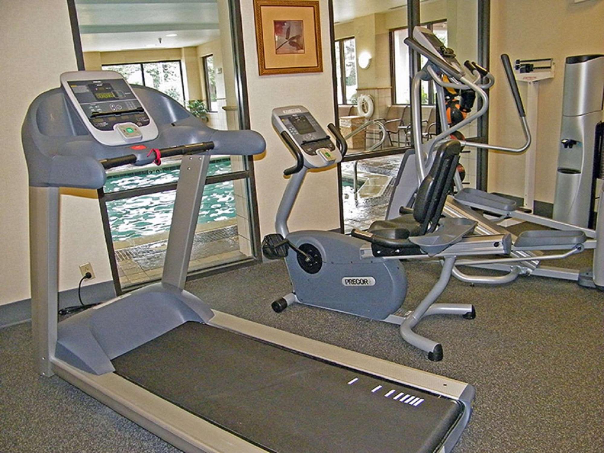 Hampton Inn & Suites Norfolk-Airport Экстерьер фото